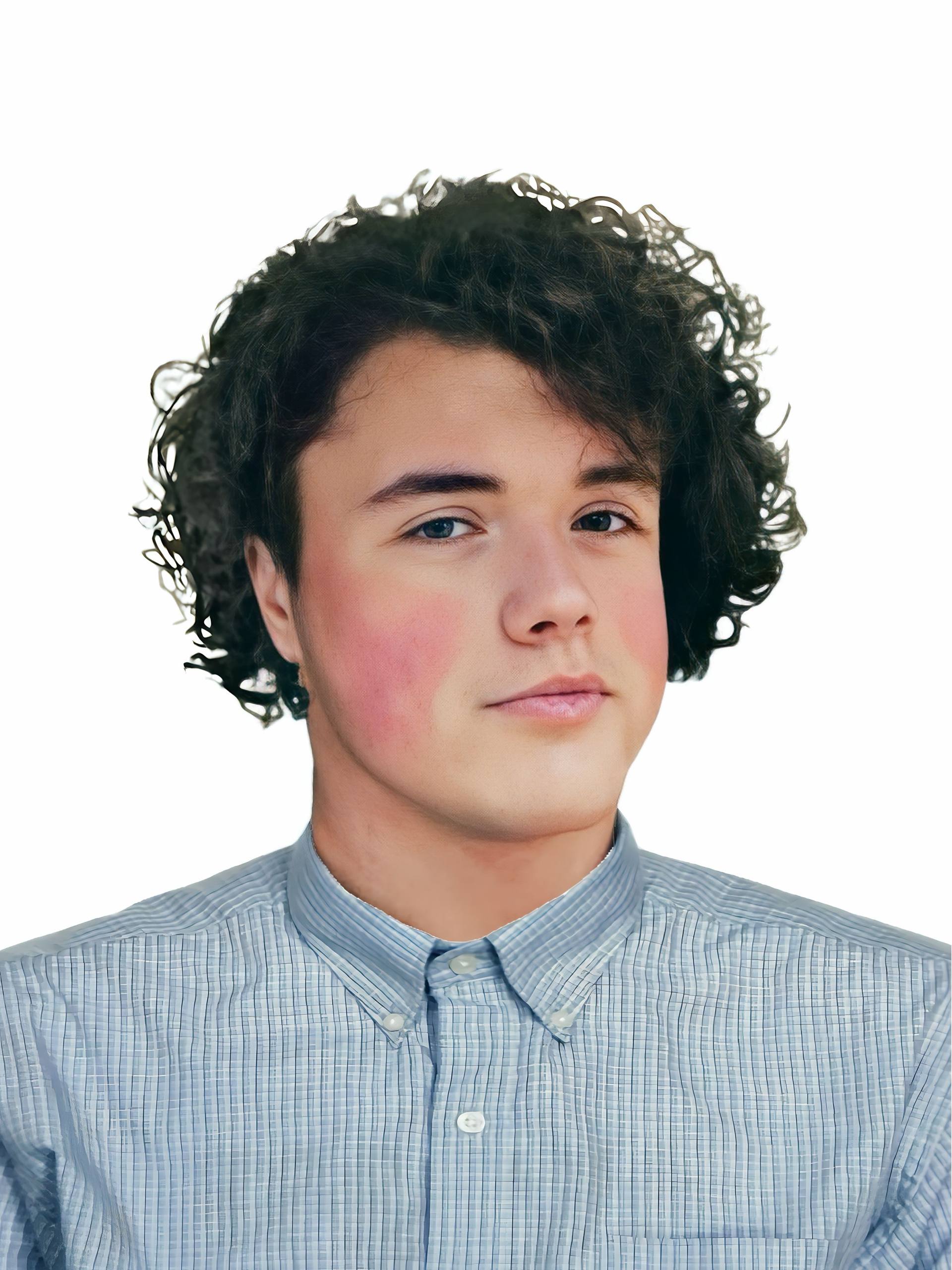 Максим, специалист технической поддержки